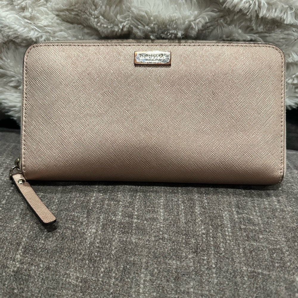♠️Kate Spade Rose Gold full zip long wallet